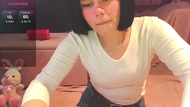 LunaMilav online show from November 17, 3:07 am