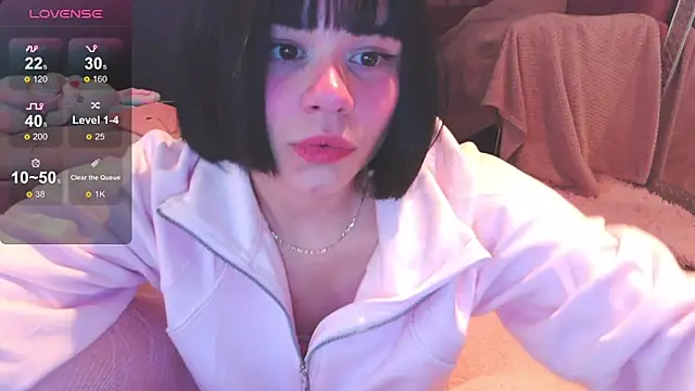 LunaMilav online show from November 16, 2:57 am