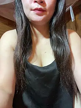 violet-00 online show from May 15, 11:07 pm