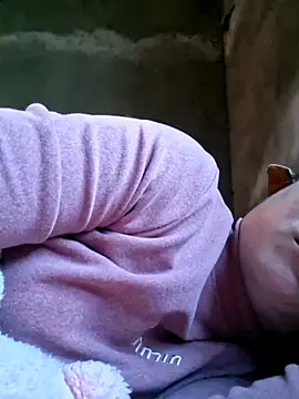 xuxulovezz online show from February 21, 7:42 am