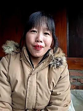 helenzz online show from November 19, 1:16 am