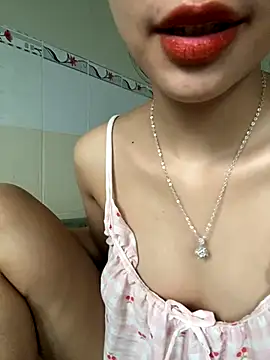 Linh247380 online show from October 27, 3:13 am