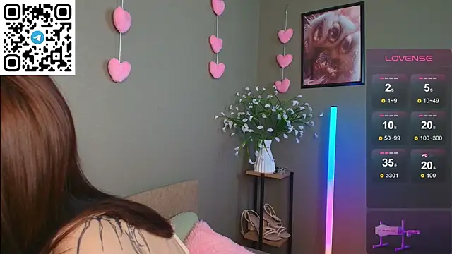 Selena Lune online show from November 7, 2:39 am