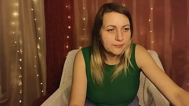 silvaraNoir online show from September 28, 4:12 pm