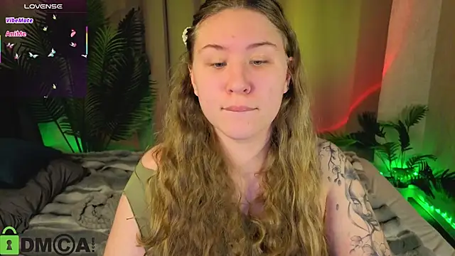 Elsie Cutties online show from May 15, 1:33 am