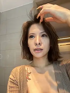 miumiu-66 online show from May 25, 10:03 am