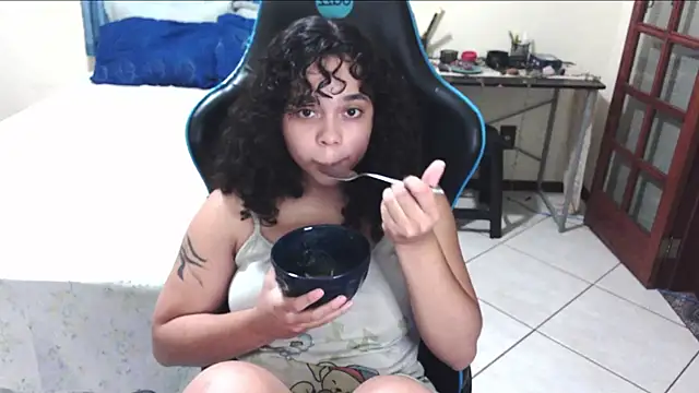 sweetamy326 online show from May 1, 10:24 pm