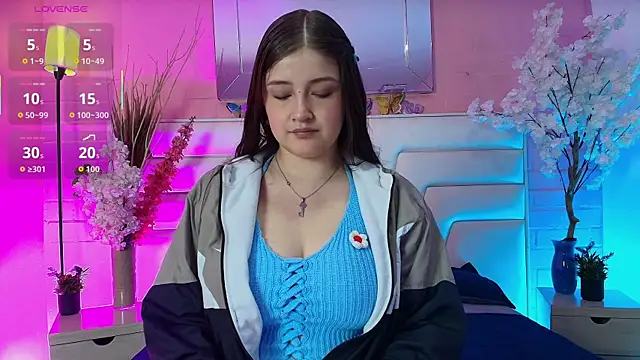 Krystal Heartss online show from April 5, 12:59 pm