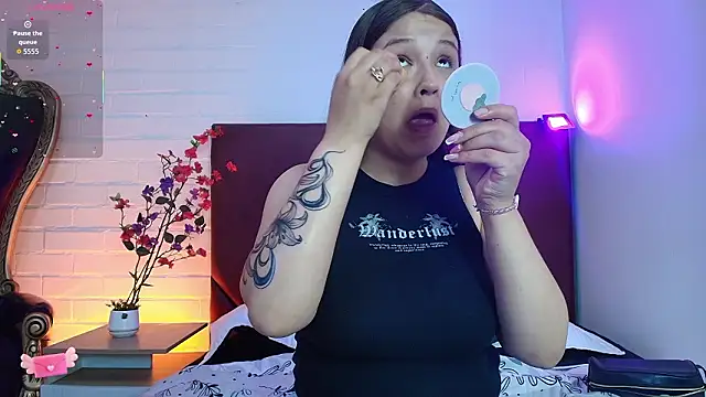 Krystal Heartss online show from March 6, 1:17 pm