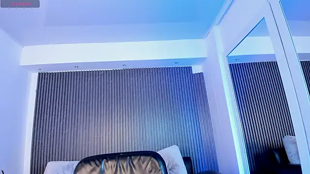 Karol Yanil online show from November 4, 7:41 pm