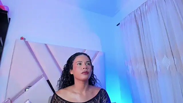 Jade Thonson1 online show from January 14, 7:30 pm