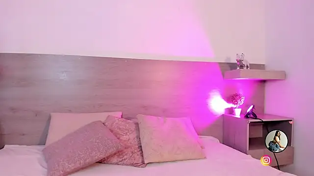 Ivana Hall online show from October 10, 7:41 pm