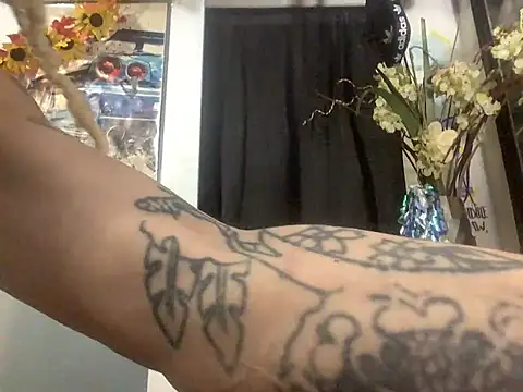 blondebarbiebae online show from April 10, 6:30 am