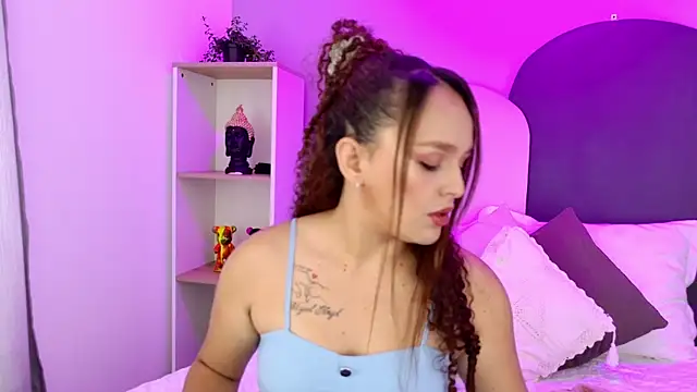 CamilaGomez149 online show from May 6, 8:57 pm