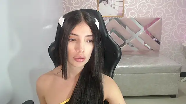 cynthia ch online show from October 8, 4:17 am