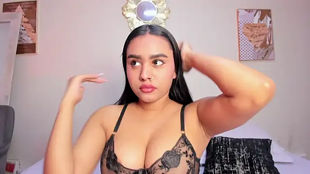 CharlottePetitte online show from January 12, 6:02 pm