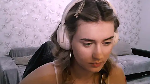 JerrieLoosle online show from October 4, 5:39 pm