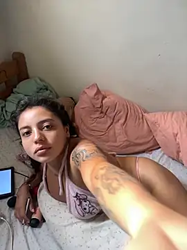 Aurora princesss online show from September 25, 1:10 pm