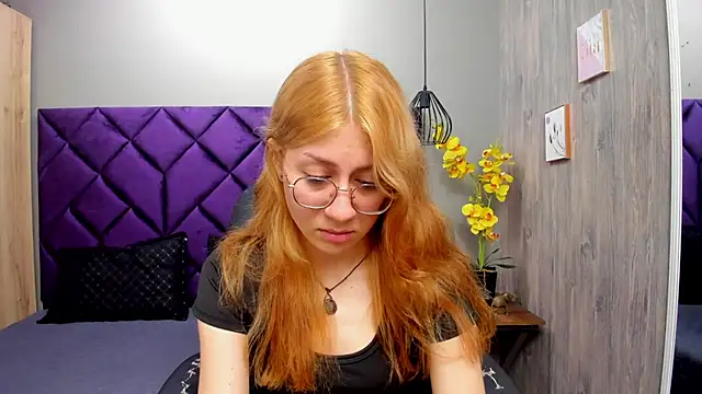 ChloeCampbell03 online show from October 17, 12:52 pm