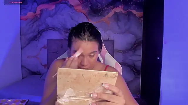 Tamara Johnss  online show from October 30, 3:31 am