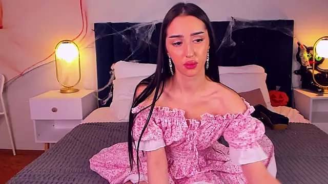 LisaFoxie online show from November 8, 12:43 pm