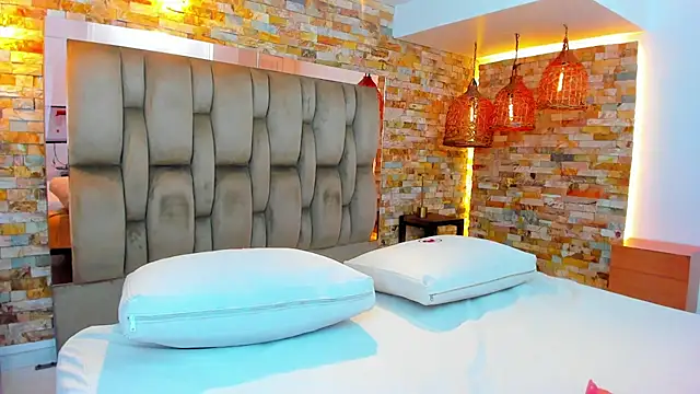 eris novikov online show from October 24, 12:45 pm