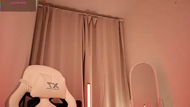 MonicaMilligan online show from January 9, 2:32 pm