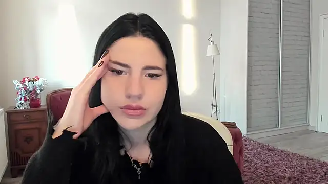 Malibu J online show from December 15, 6:51 am