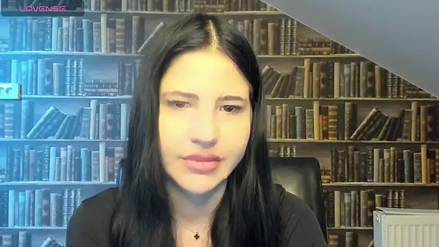 Malibu J online show from November 10, 8:20 am