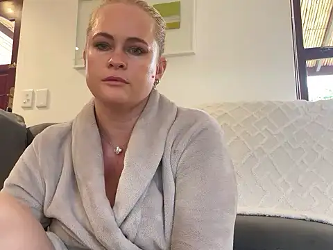 Sweet-TessaXX online show from October 1, 5:45 am