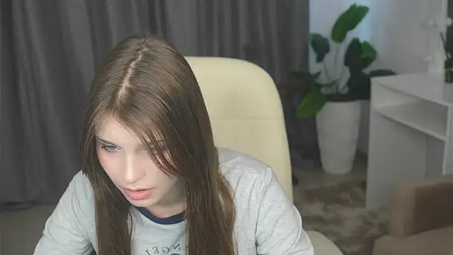 AlexisStrazza online show from September 27, 7:59 am