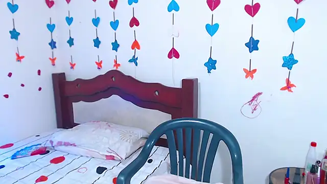 lorenacapelli online show from February 6, 2:53 pm