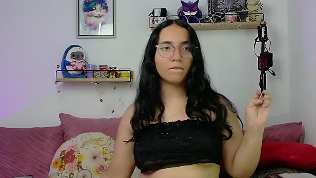 LucyDerby online show from February 5, 1:41 am