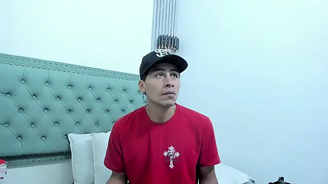 Erack and Emmy online show from November 5, 3:56 am