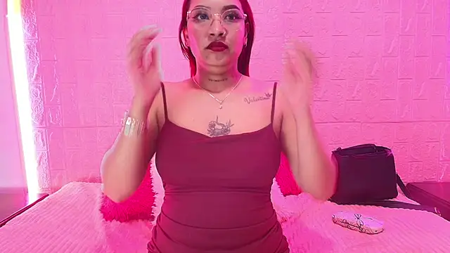 Skinny Nasty Messy online show from September 27, 2:19 am