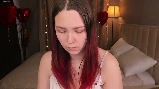 Monica  Queen online show from February 27, 6:02 am