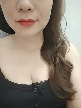 Girl Shy2000 online show from July 6, 3:03 pm