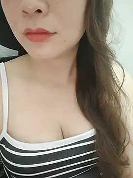 Girl Shy2000 online show from July 8, 1:24 pm