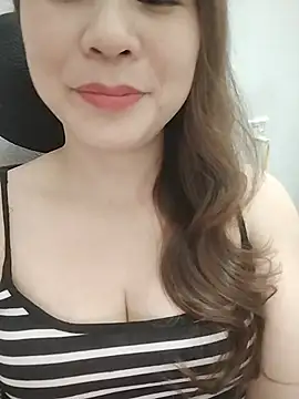 Girl Shy2000 online show from July 10, 1:33 pm