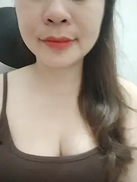 Girl Shy2000 online show from May 25, 3:44 pm