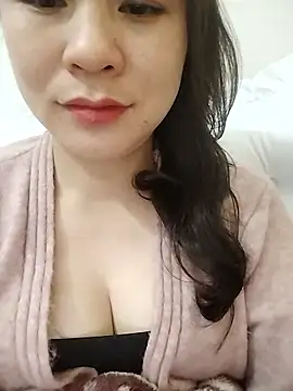 Girl Shy2000 online show from January 17, 1:24 am