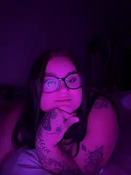 Vellyssa online show from September 26, 9:01 pm
