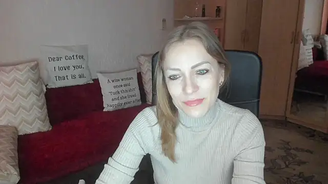 Tiffany Bates online show from April 30, 9:36 am
