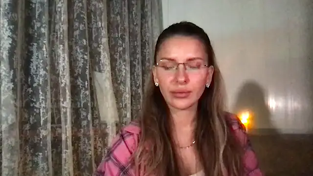 Ceryanna online show from November 23, 1:52 am