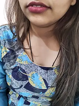 Miss Rose   online show from May 14, 9:26 am