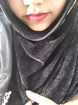 Miss Rose   online show from February 16, 7:30 am