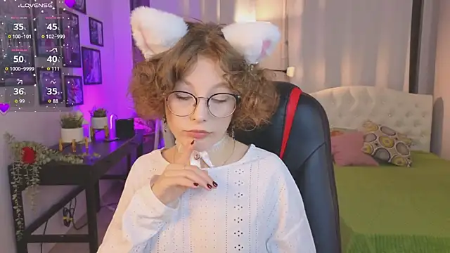 Bubblegum Babe  online show from October 29, 8:22 pm