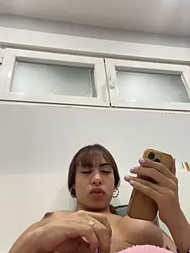 Naomi24herr online show from March 6, 8:53 am