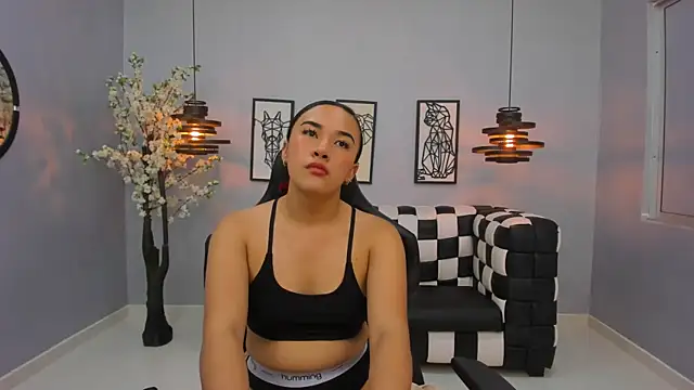 Kira Naughty online show from September 28, 11:48 am