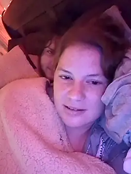 katiebugg22 online show from September 28, 1:56 am